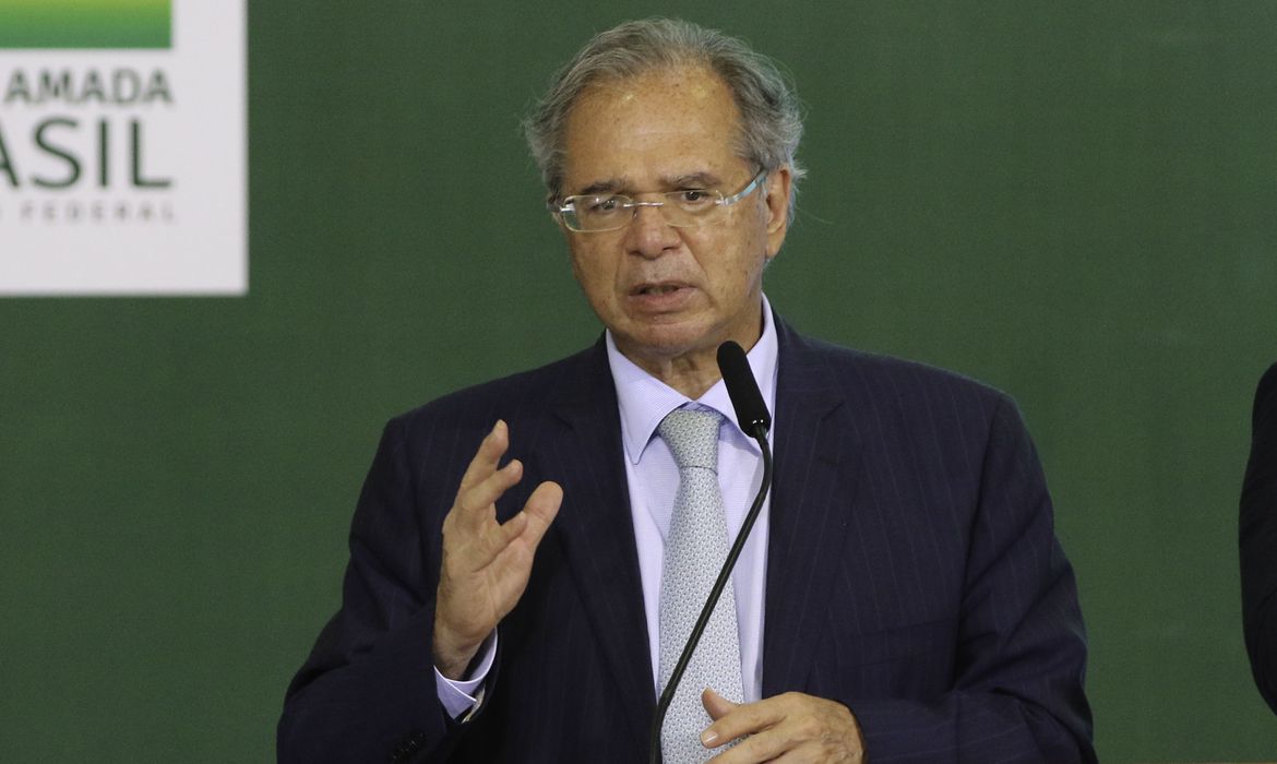 Auxílio Brasil: ministro diz que não há fonte permanente de custeio - Foto: reprodução